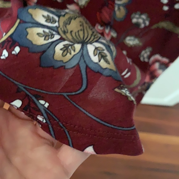 NWT loft outlet floral blouse - Picture 6 of 7